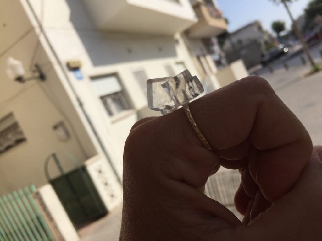 Dead-Sea Capsules