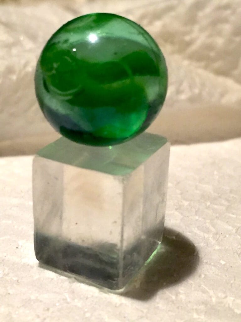 Dead-Sea Capsules